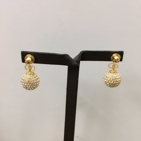 Earrings - Picture 2 of 3